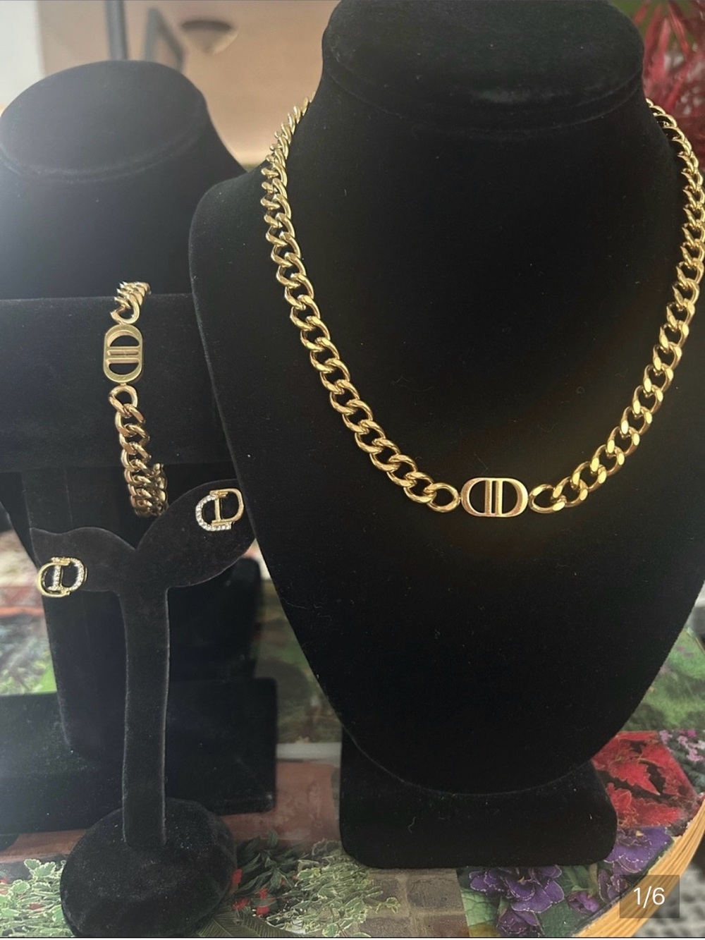 CD Gold Link Chain Necklace set with Signature Oval Accent - Picture 12 of 12